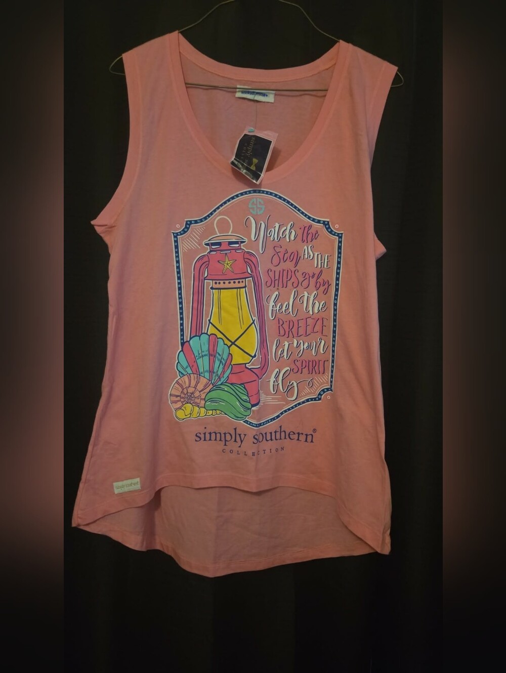 Simply Southern Pink Graphic Tank with Lantern & Seashell Art NWT size Small